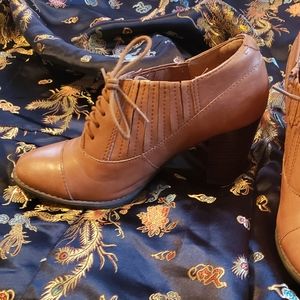 Clark's Heeled Boots